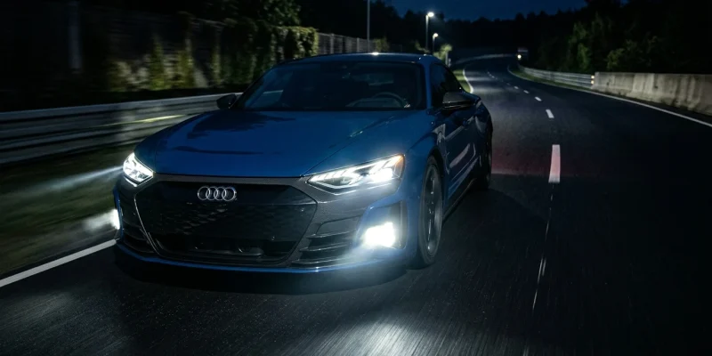 Druhy světel v autě: Kompletní přehled vnějšího i vnitřního osvětlení automobilu Druhy světel v autě: Kompletní přehled vnějšího i vnitřního osvětlení automobilu